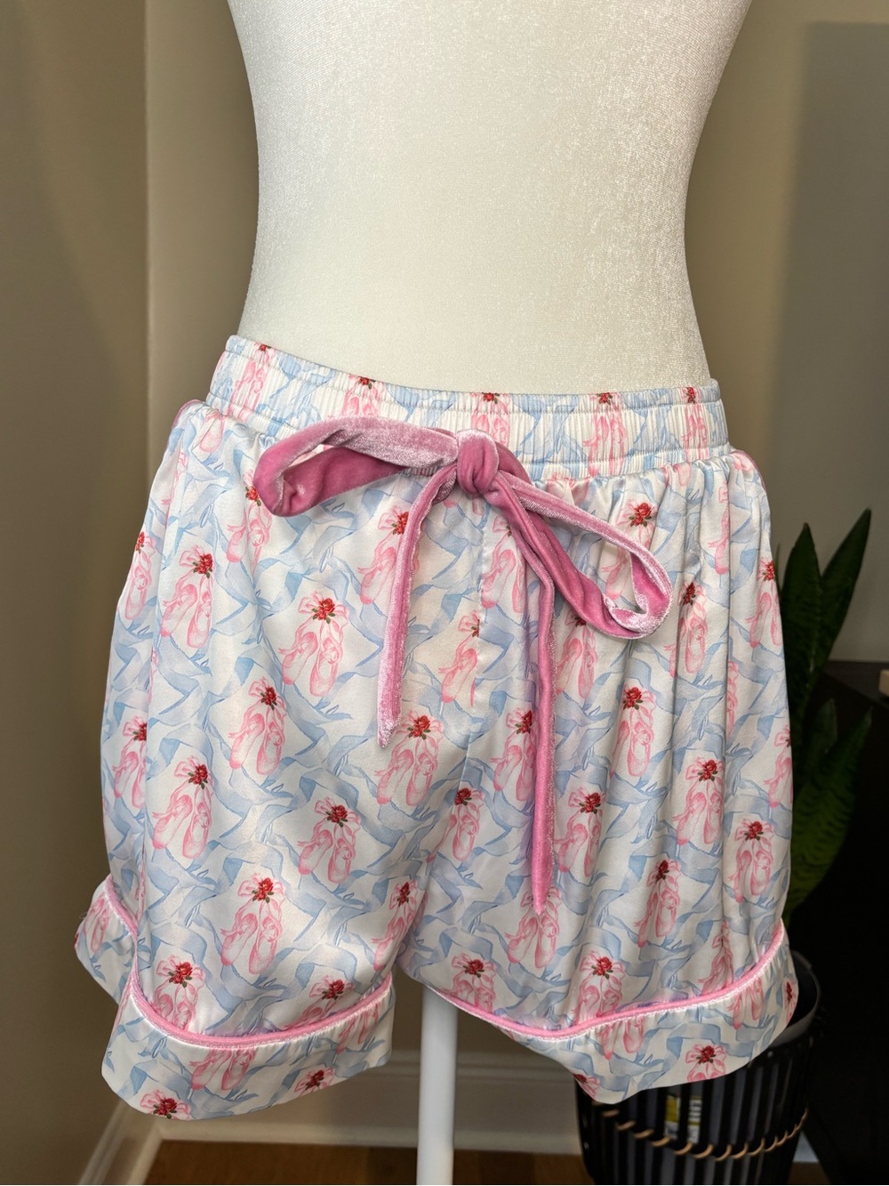 Pink & Light Blue Ballerina Print Satin Pajama Set - Picture 7 of 8